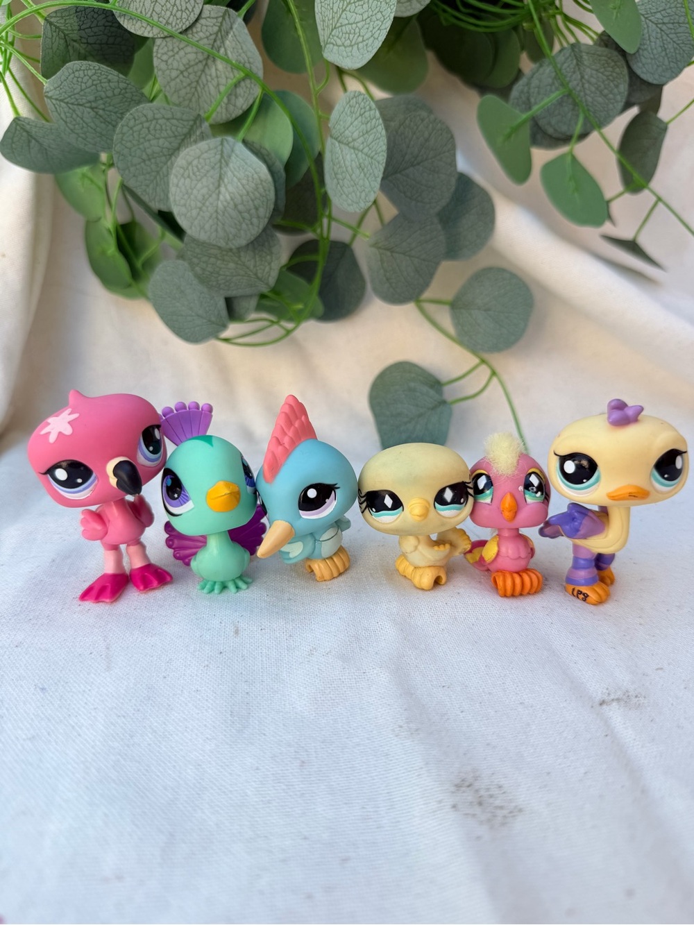 Littlest Pet Shop Colorful Bird Figure bundle